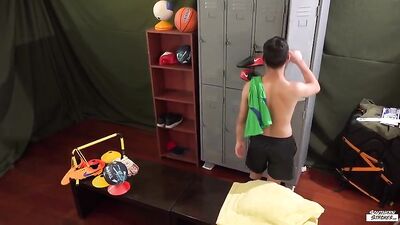 Young and Wild Twink Threesome: Raw Bareback Sex Show