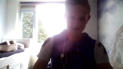 Blonde Twink with Good Argument