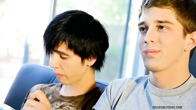 Two Men and a Cock: Levan Meeks and Aidan Rayne Engage in Bareback Blowjobs and Cumshots