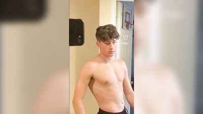 Jack Muscles His Way to Daddyhood: The Muscle Boys Bodybuilder