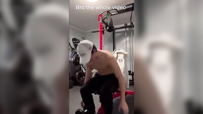 Jack Muscles His Way to Daddyhood: The Muscle Boys Bodybuilder