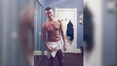 Hung Italian Stallion: A Webcam Twinks Sexy Encounter with a Huge, Cut Cock