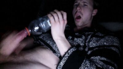 Fan Requested Vid: jerkin off in2 Gatorade bottle