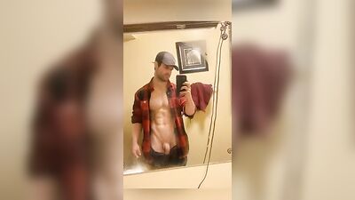 Gym-Hungry Muscle Daddy Dean Austin Sevier Sucks His Own Dick in a Shower Stall