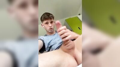 Web-Cam Handjob - Quick Wank & Cum
