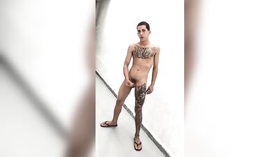 Más que un placer! The Tattooed Boys Self-Pleasure Session