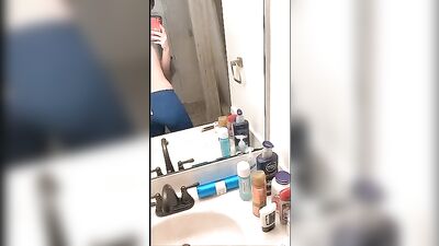 Fit College Boy Tugs Off on Cam with AI Assistance - GBT University of Iowa