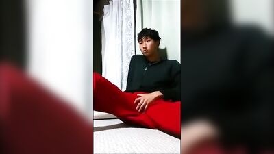 Young Japanese Boys Exciting Cumshot in the City