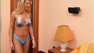 Transguys in Italy: Unprotected Blowjobs and Cum Shots