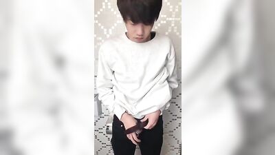 Handjobs from Japan: An amateur collection of Asian cum shots