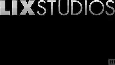 Twin Flip-Flops: A Sexual Adventure with Boyfriends and Cam Show Action!