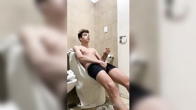 Handsome Solo Boy Webcam Jerks Off to Cumshot Action