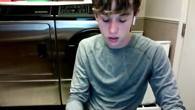 Young Evan Gets Off With Himself While Chatting Online - Part 21