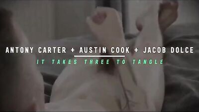 Gangbang Threesome: Hot Guys Take Turns Splashing Cum All Over Each Others Faces!