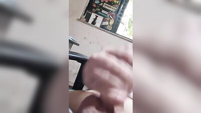 Watching You Amateurning Soloing