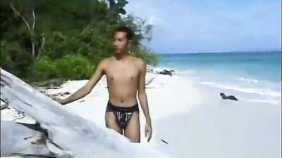 Amateur Asian guy cums on the beach in a fraternity web-cam handjob video