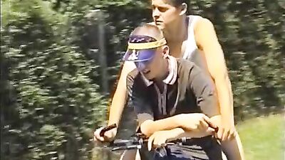 A Twinkish Delight - Blonde Beauty Oscar: A Timeless Handjob