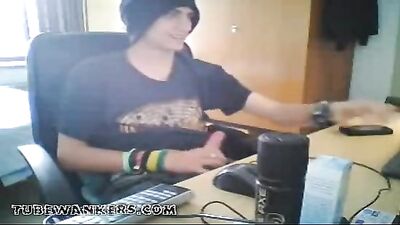 Young and Naughty Amateurs on Belgian Cam Sessions: An Innocent Webcam Adventure Gone Wrong