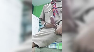 MILITARY ASIAN TEEN BEATS HIS DICK