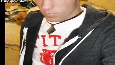 Gay Amateurs Taking Fierce Cum Shots in the Tube