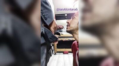 Thirst Quenched! A Businessman and an Amateur Pisser Meet in the Office