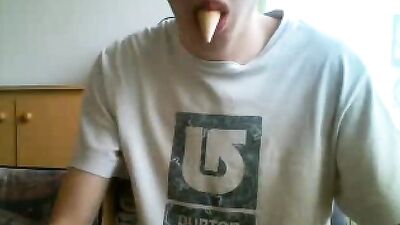 I Scream, You Scream! - A Twinks Sexy Solo Webcam Show