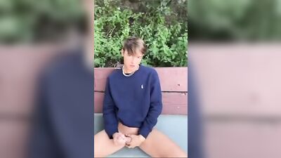 [Yellowstone National Park Handjob] - 18-Year-Old Guy Pleasures Himself in Front of Natures Beauty