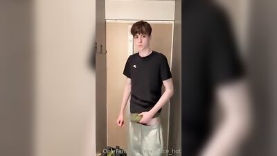 Teen Boys Cum Shot Captured on Live Webcam!