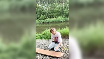 Handjob in the Woods with a Gay Cutie