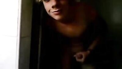 Young Smoothies Slick Shoot: A Twinks Cam Cumshot Caper