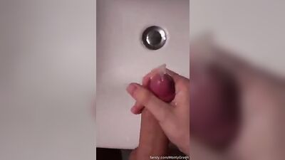 Sinky Jizzy Handjobs