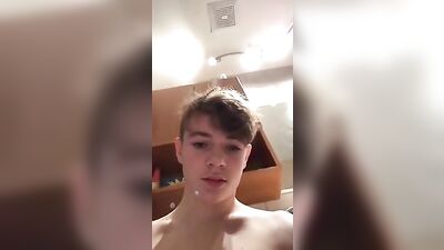 Gay Men, Naked and Beautiful - Tahir Nagimow