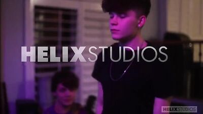 Bareback Action Party: Hot Gay Twink Threesome with Sexy Cam Show!