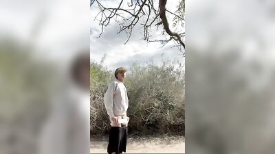 Big and Beautiful - Hunk Cody in the Park: Amateur Gay Sex with a Cute Twink