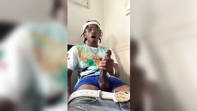 Black Bear Amateur Webcam: Babi Daddys Huge Dick Stroke!