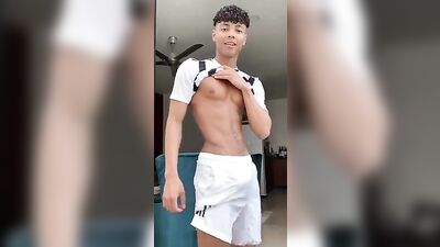 Experience the thrill of watching a black man masturbate on webcam!