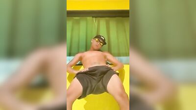 Straight Bulging Tiktokers Show Off Their Latino Muscles in a Hot Dance Party