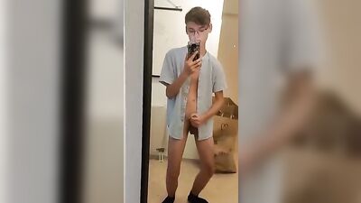 Self-Loving Young Twink Gives Himself a Handjob and Takes a Stunning Cumshot on Camera