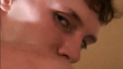 Hands on Twink - Solo Cumming Amateur Webcam