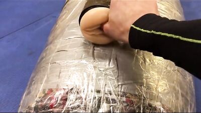 Twink Loves His Own Hand Job and Cum Shot Live on Cam!