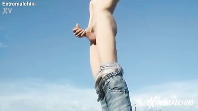 Slim and Sexy Wankers in the Blue Sky - Amateur Frat Boys Bust out Huge Cocks on Camera