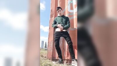 Handsome Young Twink Gives Intense Cumshot on His Own