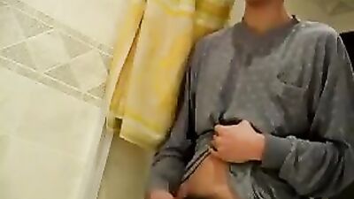 Twink Cumshot Amateur Solo Voyeur Handjob on Webcam