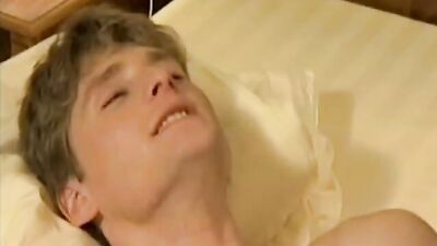 Hands-on Group Experience in the Bareback Hotel