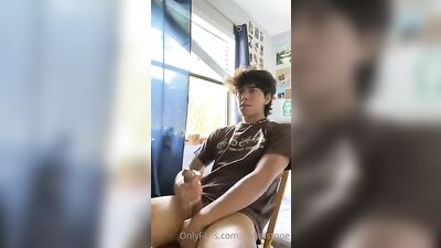 Amature Solo Handjob Webcam Cum Shot - KTB 370: A Twinks Erotic Adventure