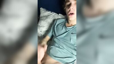 Blissful Eruption of a Skinny French Hunk