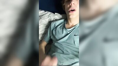 Blissful Eruption of a Skinny French Hunk