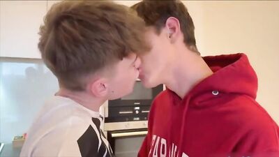 Webcam Boyfriends Barebacking and Sucking Cocks with Action-packed Cum Shots!