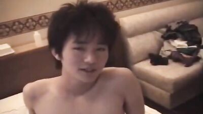 Japanese Amateurs in Hotel Room - Cum Shot and Hand Job