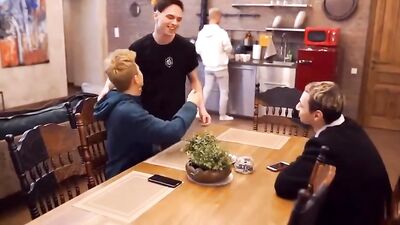 Twisted Twink Fun: A Wild Bareback Group Action Flip-Flop Cumshot Party